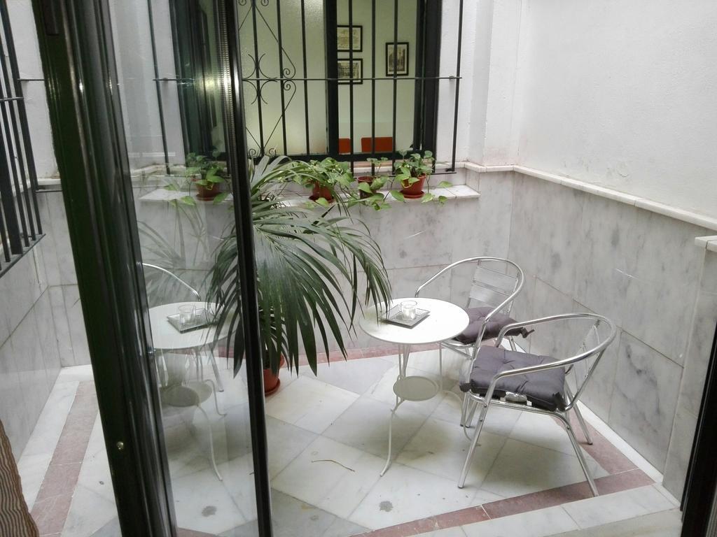 Centrico Apartamento Con Patio Privado Sevilla Exterior foto